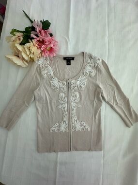 White House Black Market Cream Zip-Front Embroidered Cardigan
